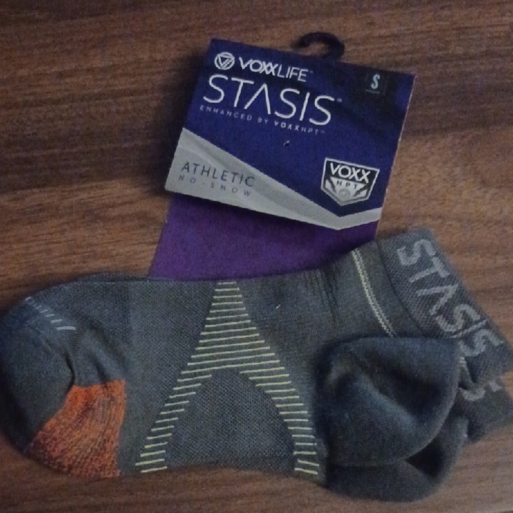 Voxxlife Athletic No Show Socks - Gray